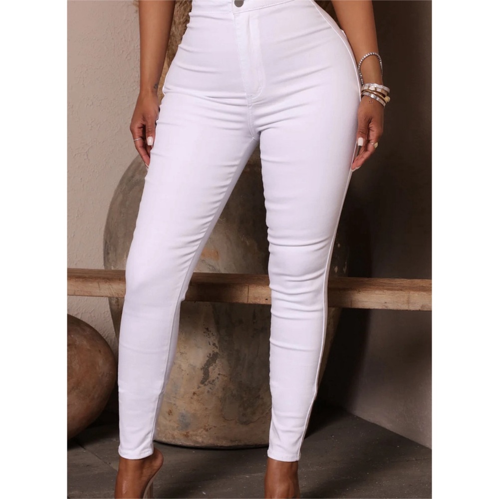 JCJQ Jeans - Picture 1 of 3